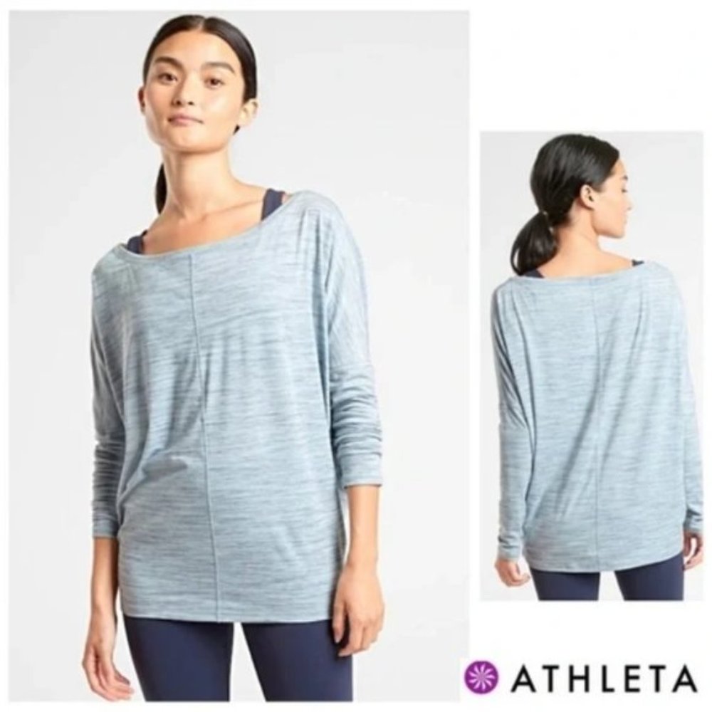 Gently used ATHLETA Essence Flow Printed Top Spacedye Blue/Gray